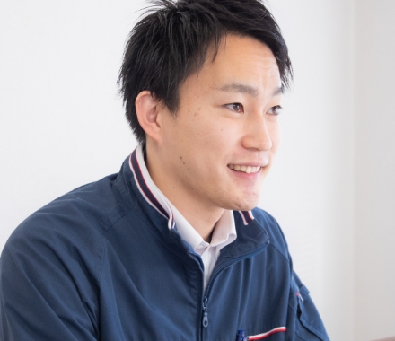 先輩社員インタビュー